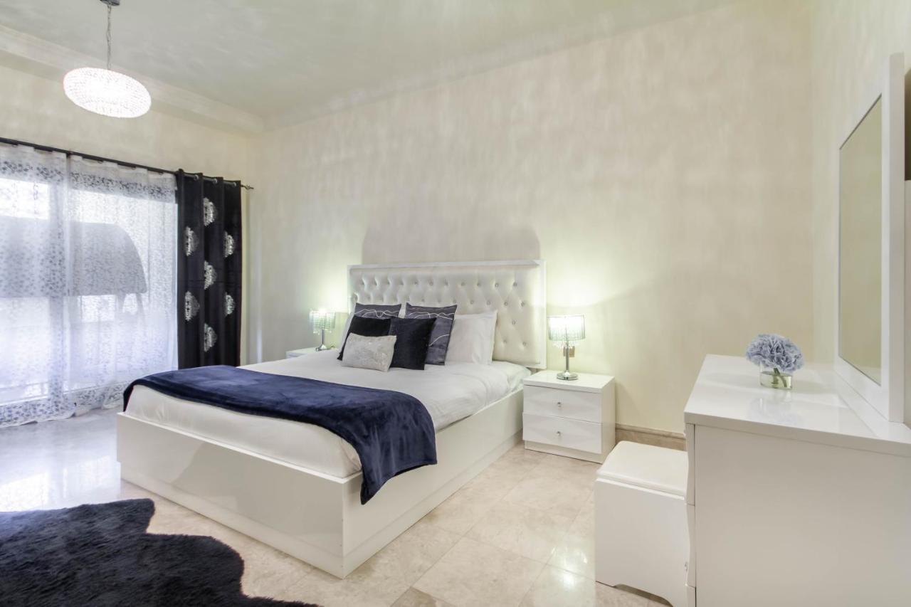 Apartment Bespoke Holiday Homes - Palm Jumeirah- 1 Bedroom Fairmont North Residence Dubai