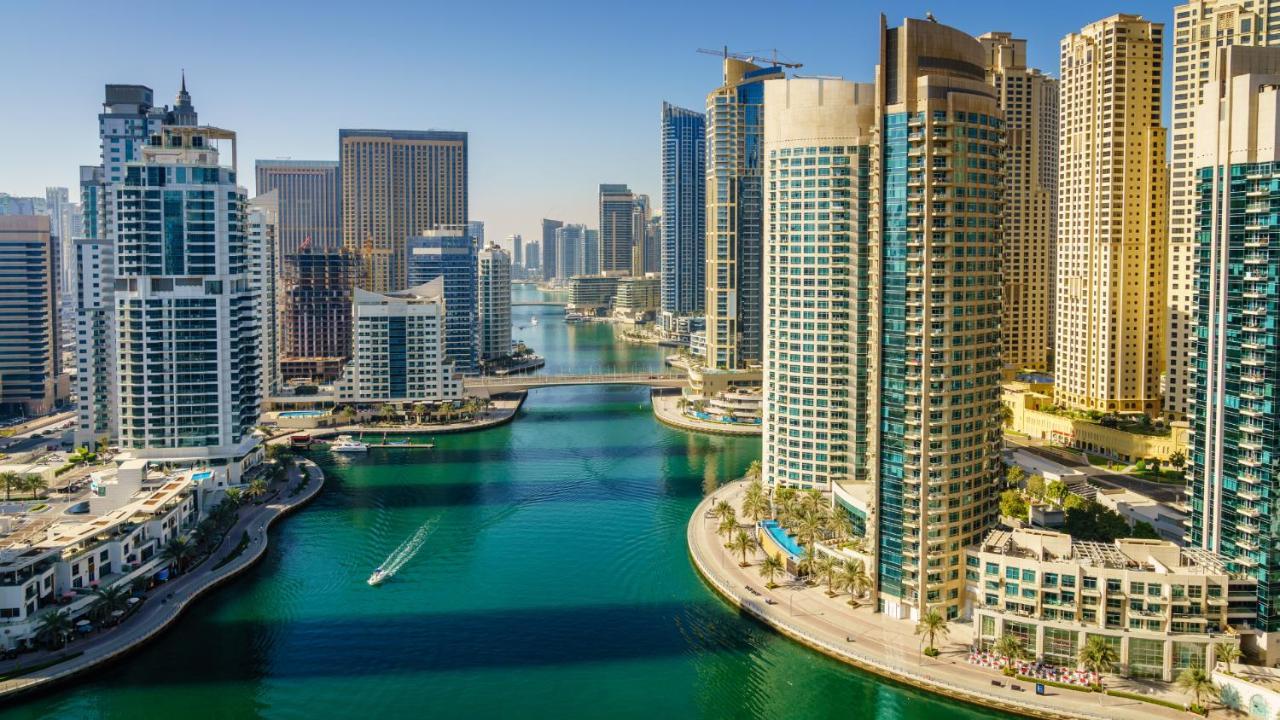 Fam Living - Marina - Steps Away From The Beach Apartment