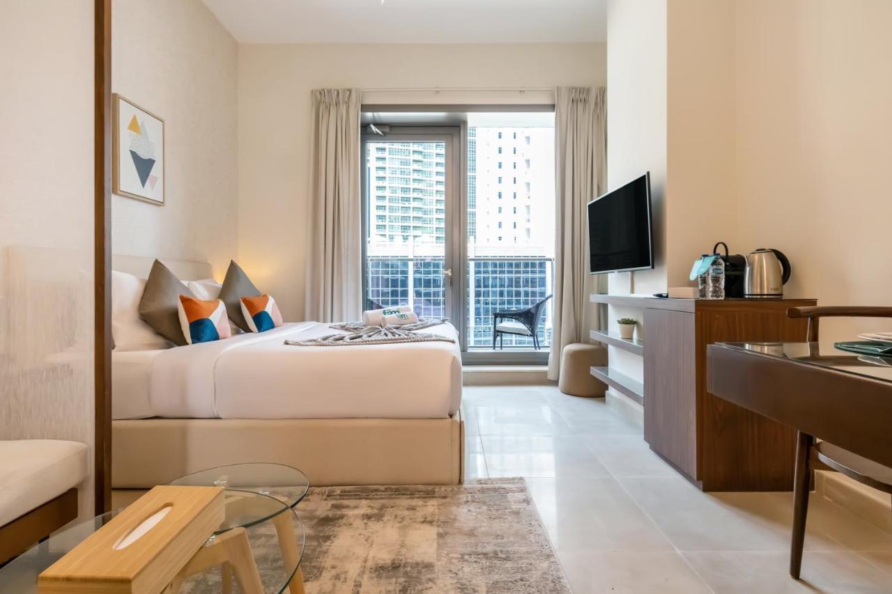 Fam Living - Marina - Steps Away From The Beach Apartment
