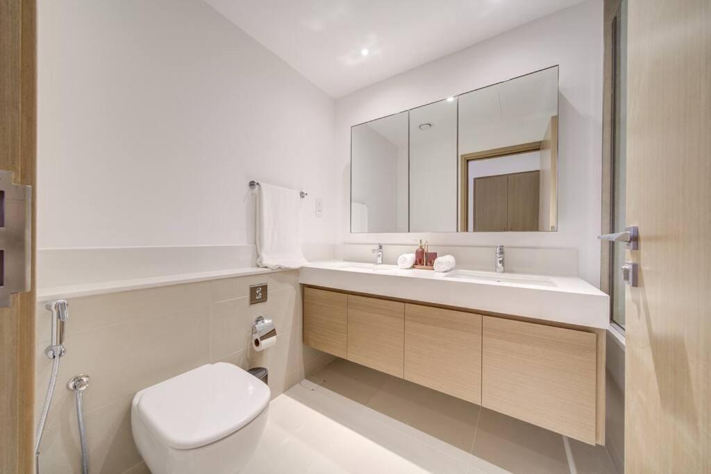 Spacious L Brand New L Great Amenities *