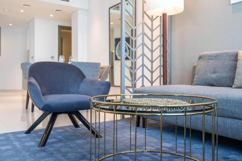 Apartment Sophisticated Business Bay Canal View By Suiteable *