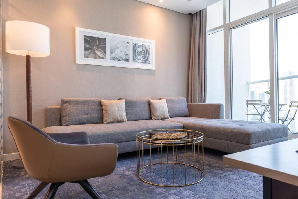 Apartment Sophisticated Business Bay Canal View By Suiteable Dubai