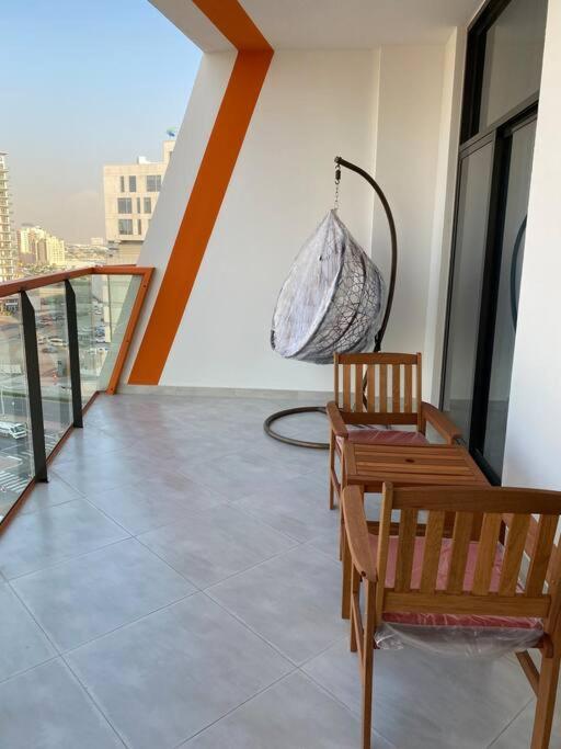 Downtown 7 Minutes Away From Burj Khalifa Dubai