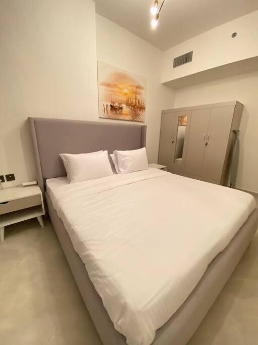 Downtown 7 Minutes Away From Burj Khalifa Apartment Dubai