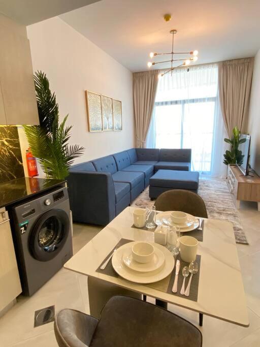 Apartment Downtown 7 Minutes Away From Burj Khalifa Dubai