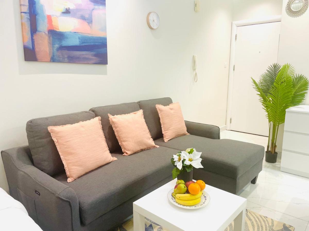 Diamond Plaza - 1br In Marina