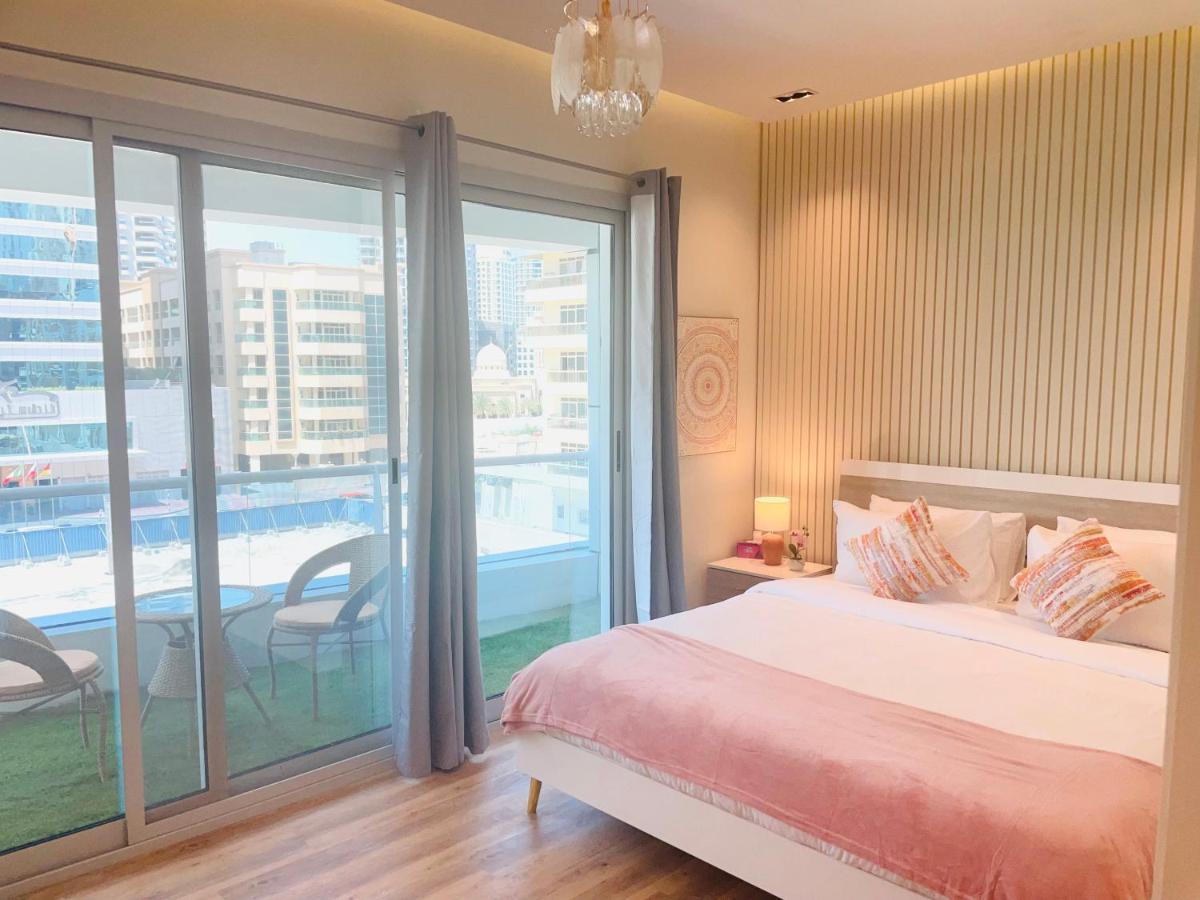 Diamond Plaza - 1br In Marina Dubai