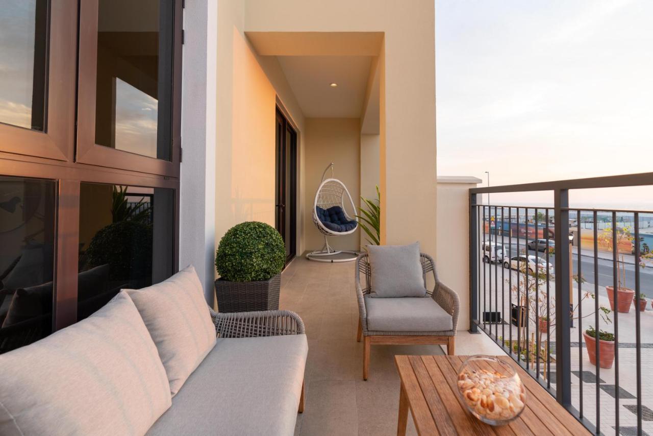 Apartment Ultimate With Big Terrace, Amazing Sunset, Perfect For 4 People *