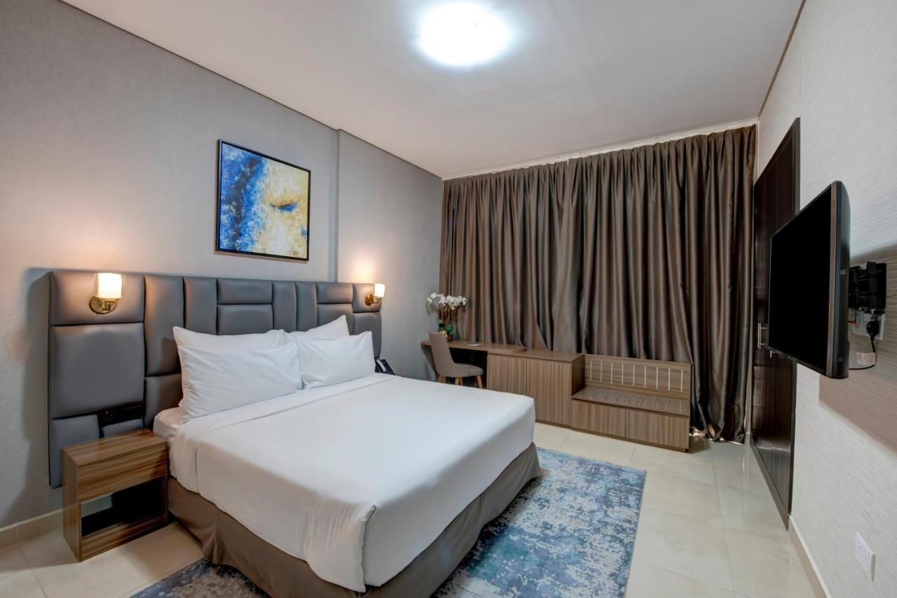Royal Regency Marina Aparthotel