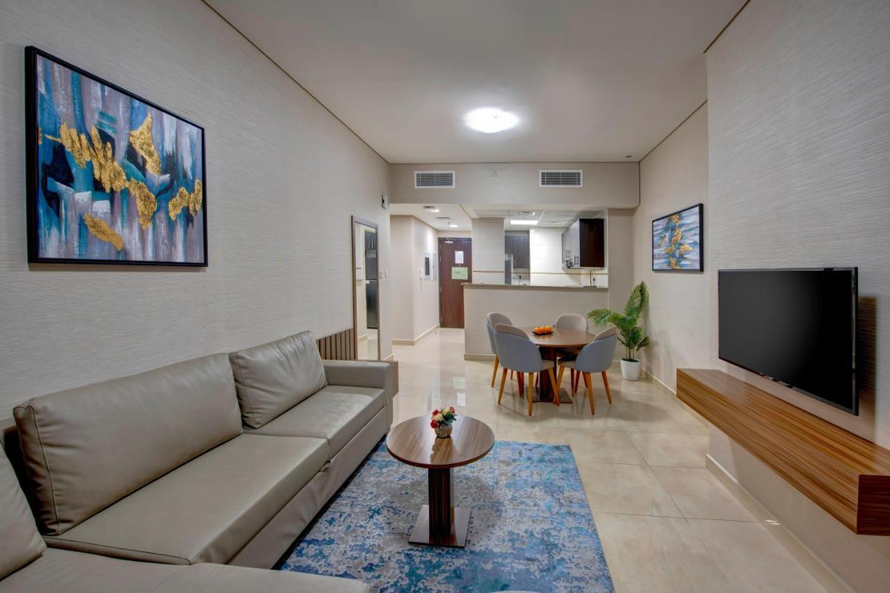 Royal Regency Marina Aparthotel
