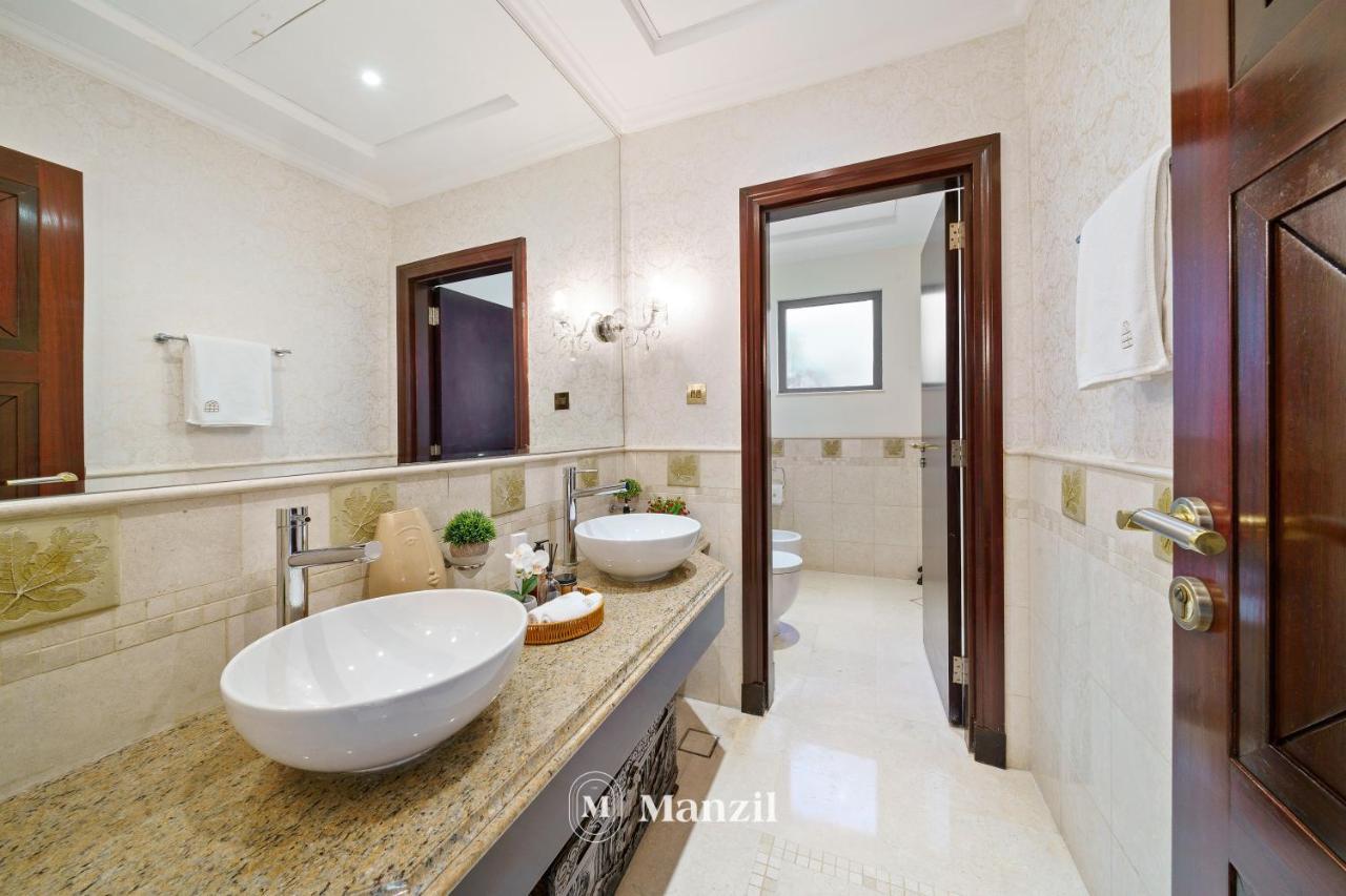 Villa Manzil - Ultra Luxury 5br With Pool And Beach Access In Palm Jumeirah *