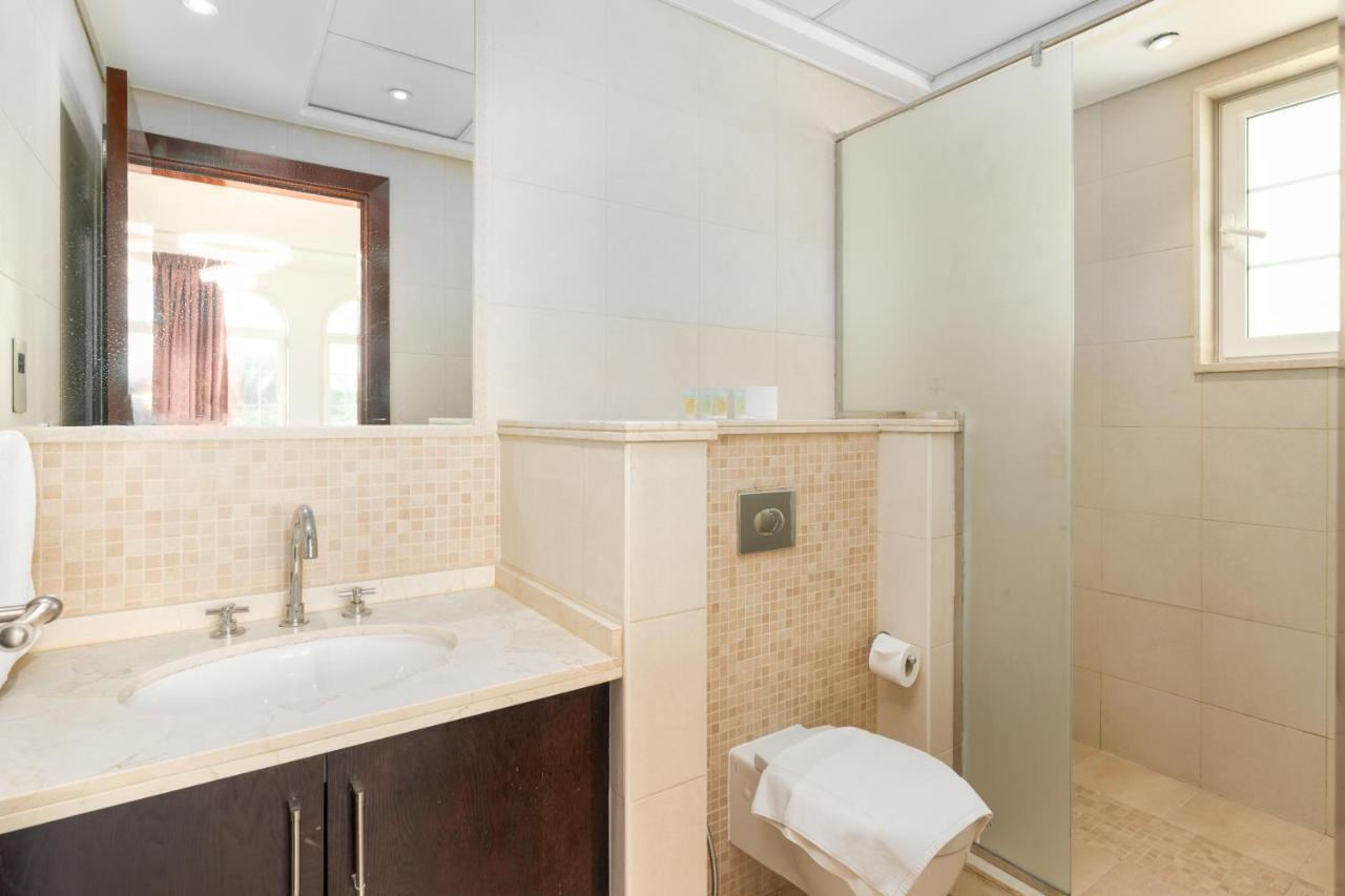 Apartment 6 Plus 1 Bdr Jumeirah Park With Amz Climatized Huge Private Pool - 5 Min From Jbr Beach