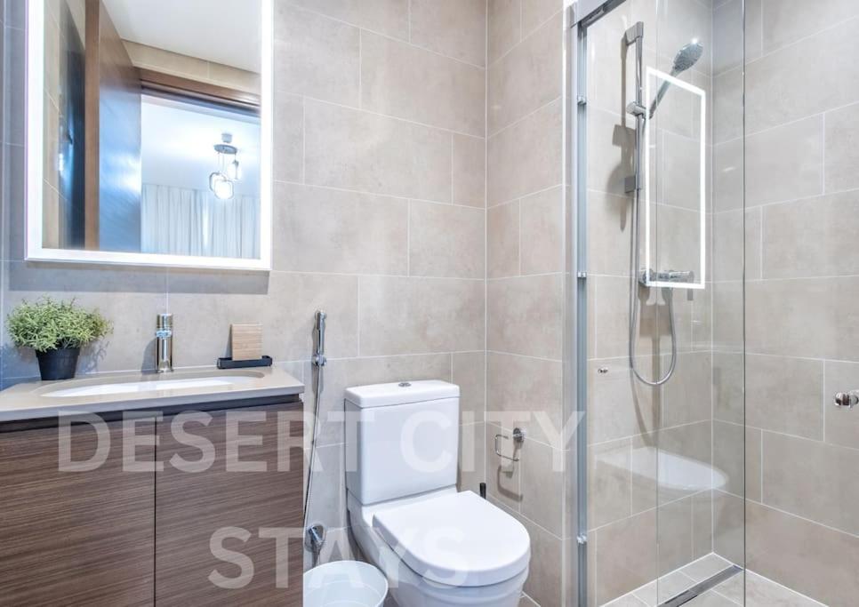 Apartment Fully Furnished 2 Bed With Burj Views, Hosted By Desert
