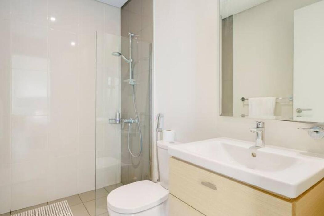 Single And Double Private Ensuite In Damac Hills 2 Homestay