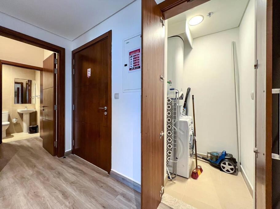 Apartment Magnificent New 3 Bedroom With Stunning View To Burj Khalifa & Fountain View Dubai