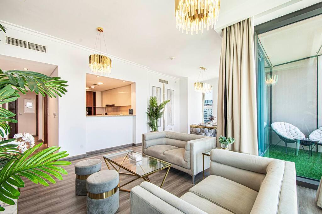Apartment Magnificent New 3 Bedroom With Stunning View To Burj Khalifa & Fountain View *