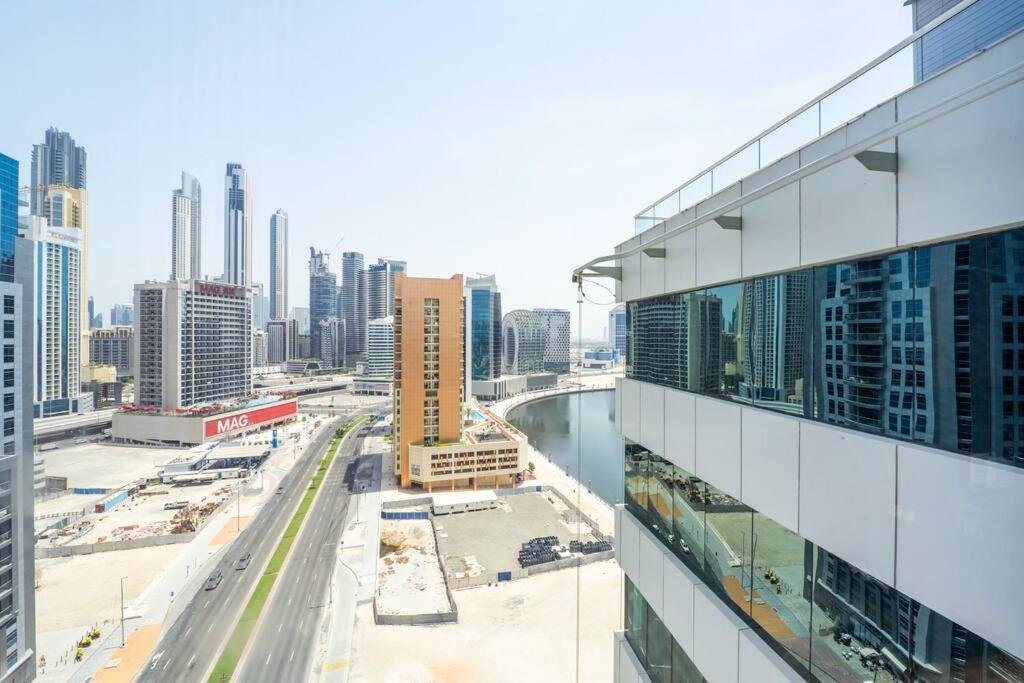 Apartment Studio Canal View With Partial Burj Khalifa View 5min To Mall *