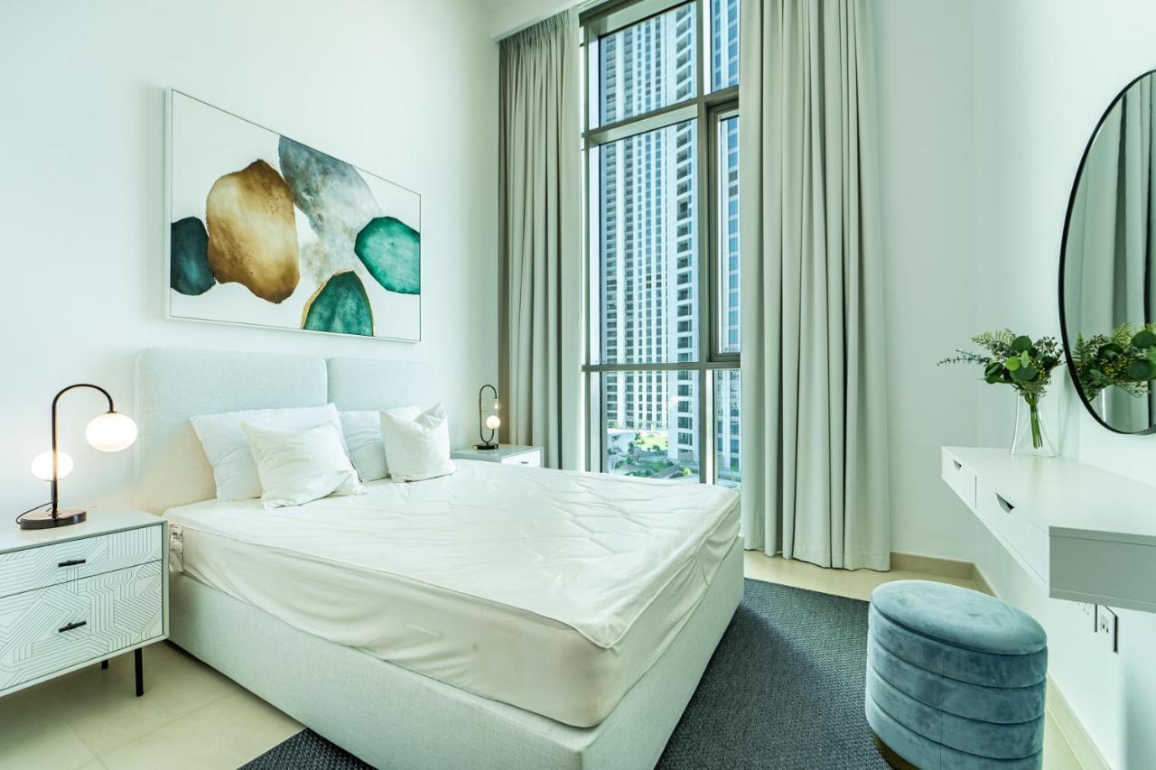 Luxury Staycation - Fancy Connected To Burj Khalifa Apartment