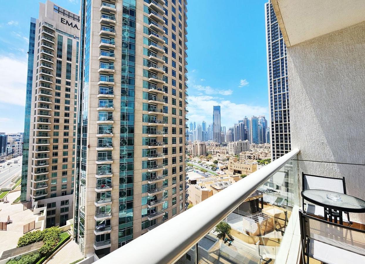 Rh- Contemporary Living, Studio, Near Burj Khalifa * Dubai