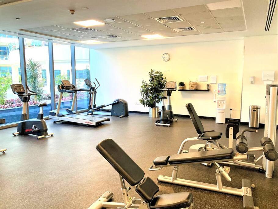Stunning With Balcony Marina View Apartment Dubai