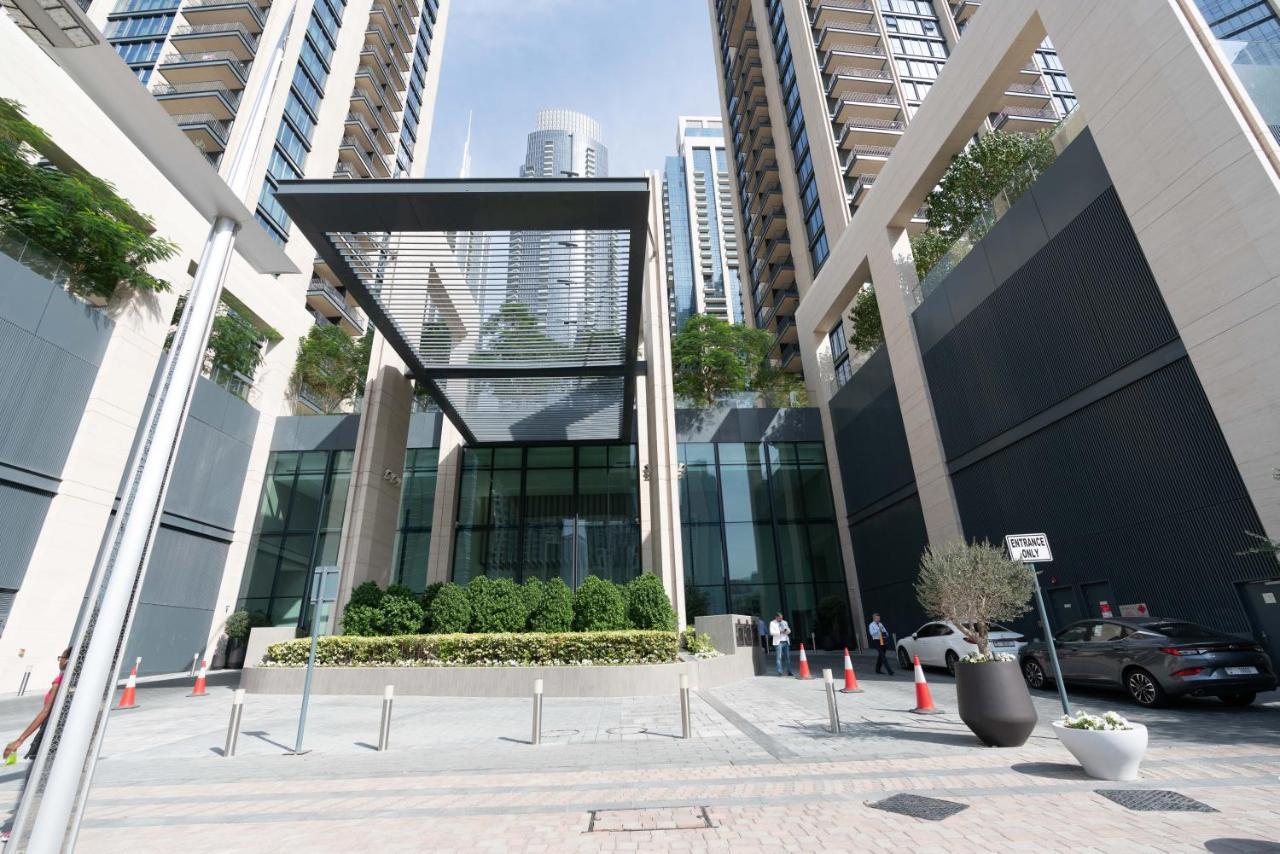 Ultimate / Downtown / 3 Beds / Upscale Luxury / Fantastic Finishing / New Building Dubai