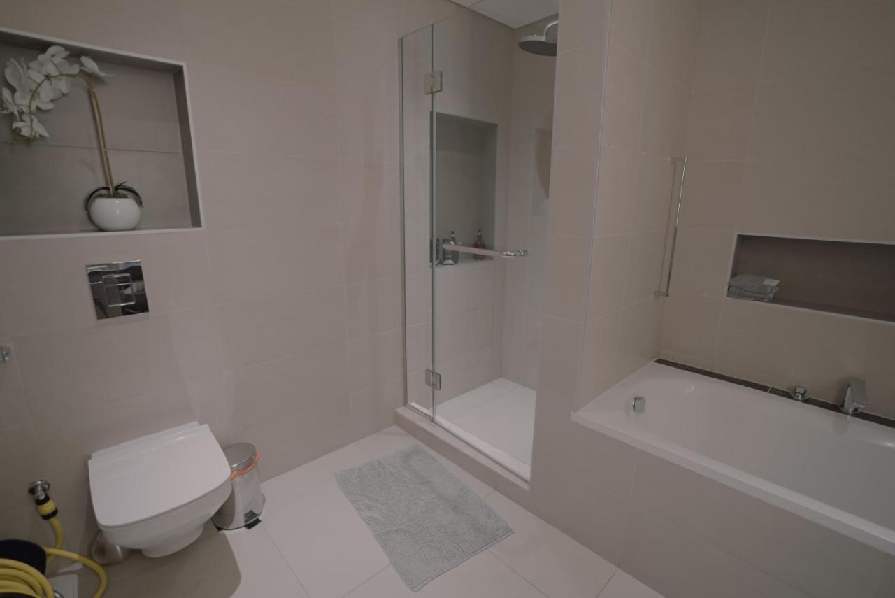 Ultimate / Downtown / 3 Beds / Upscale Luxury / Fantastic Finishing / New Building *