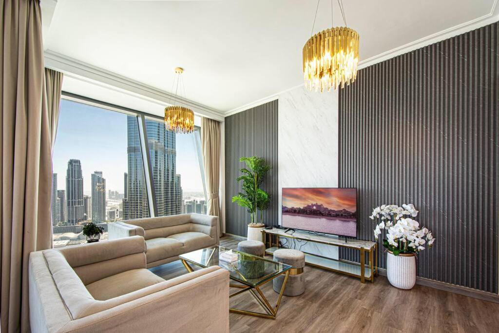 Magnificent New 3 Bedroom With Stunning View To Burj Khalifa & Fountain View