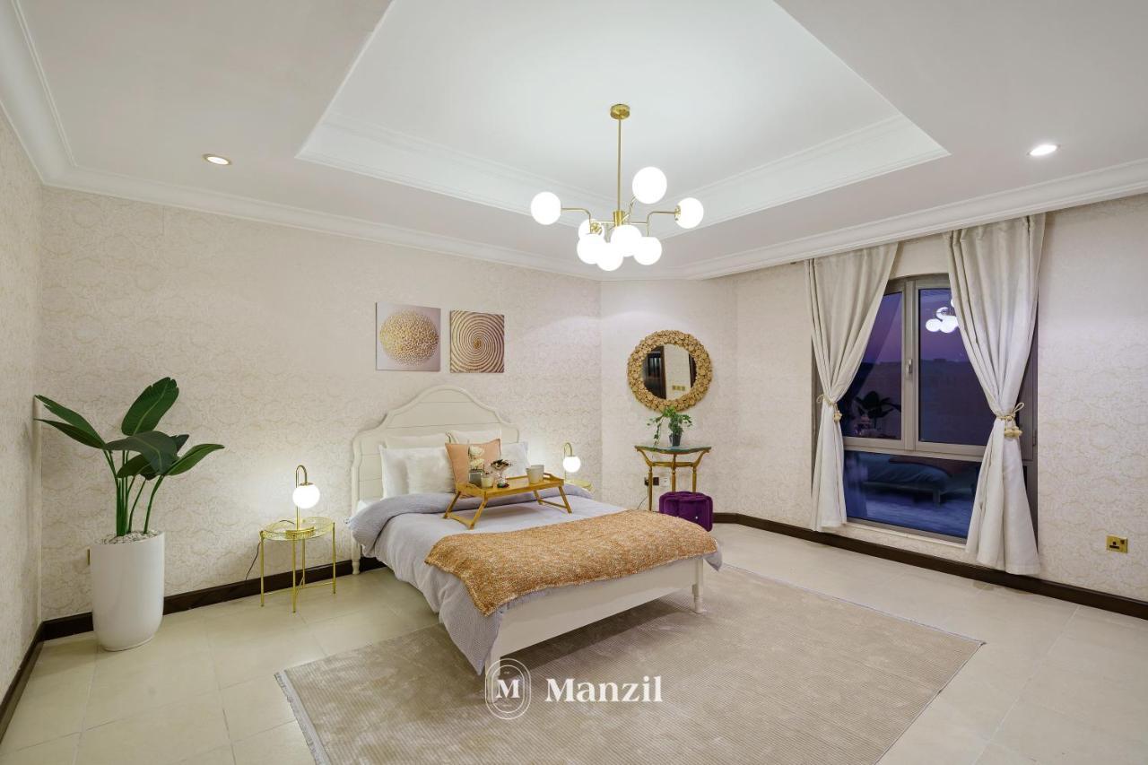 Manzil - Ultra Luxury 5br With Pool And Beach Access In Palm Jumeirah *