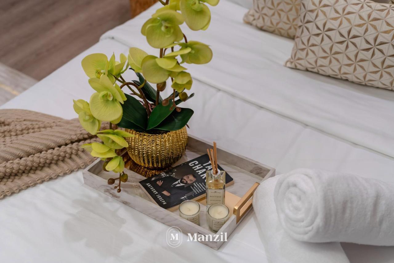 Manzil - Ultra Luxury 5br With Pool And Beach Access In Palm Jumeirah Dubai