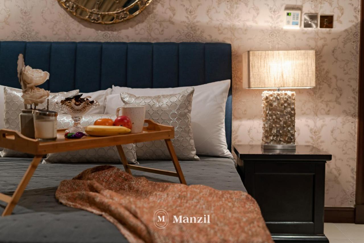 Villa Manzil - Ultra Luxury 5br With Pool And Beach Access In Palm Jumeirah Dubai