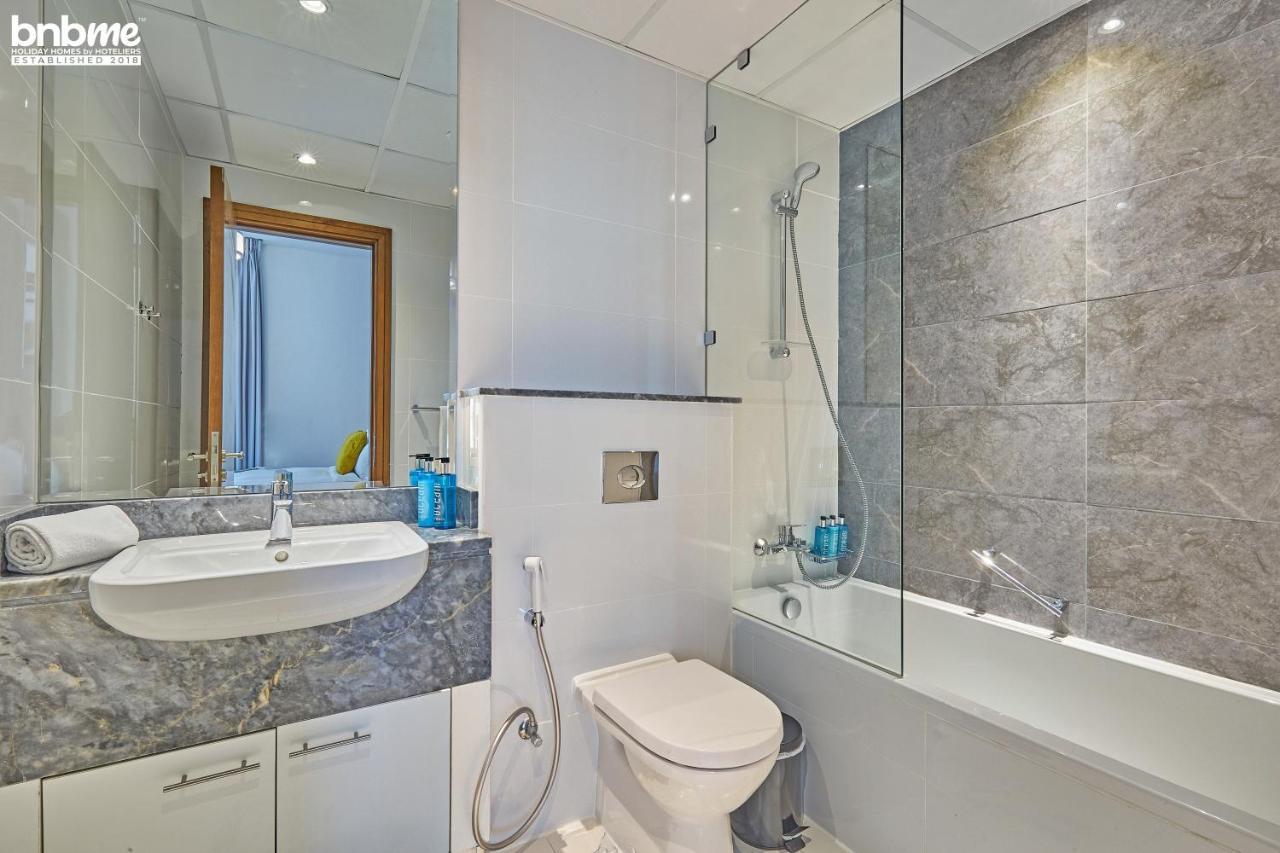 Bnbmehomes - Modern Interior 2 Bedroom - Al Habtoor - 4053 Apartment
