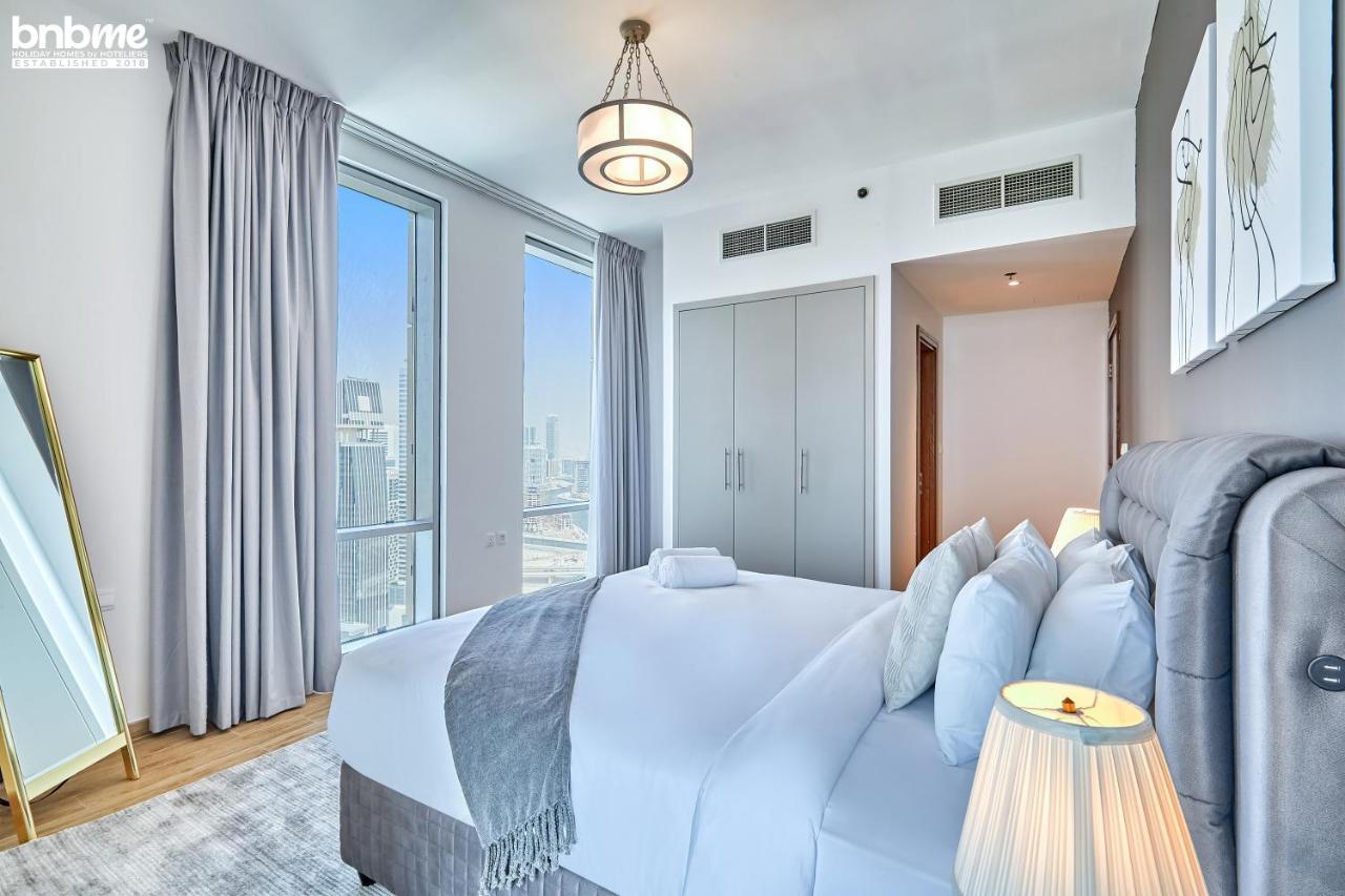 Bnbmehomes - Modern Interior 2 Bedroom - Al Habtoor - 4053 Dubai