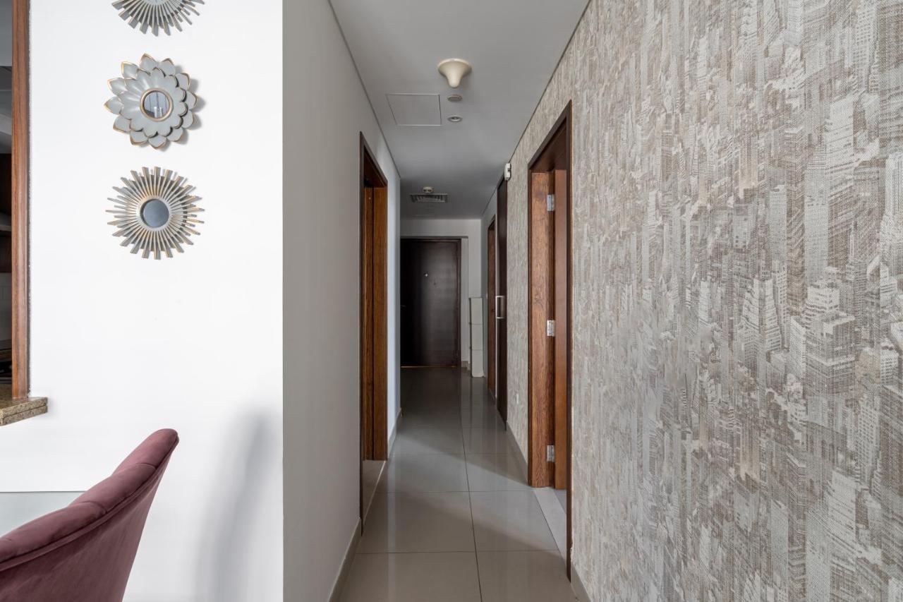 Apartment Bellavista - 2 Bedroom 29 Boulevard Downtown Burj Khalifa Partial Fountain Views Dubai