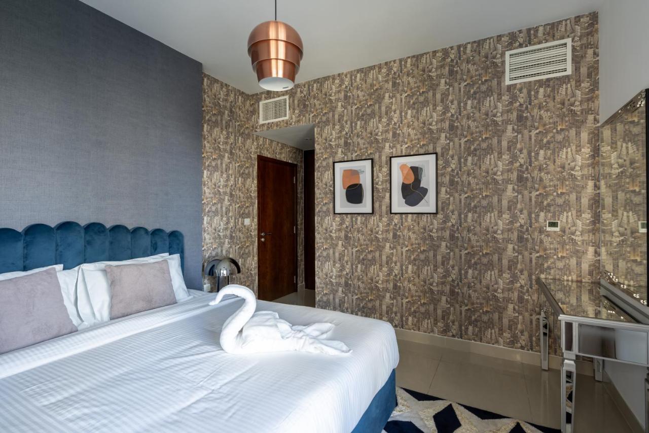 Bellavista - 2 Bedroom 29 Boulevard Downtown Burj Khalifa Partial Fountain Views Apartment Dubai