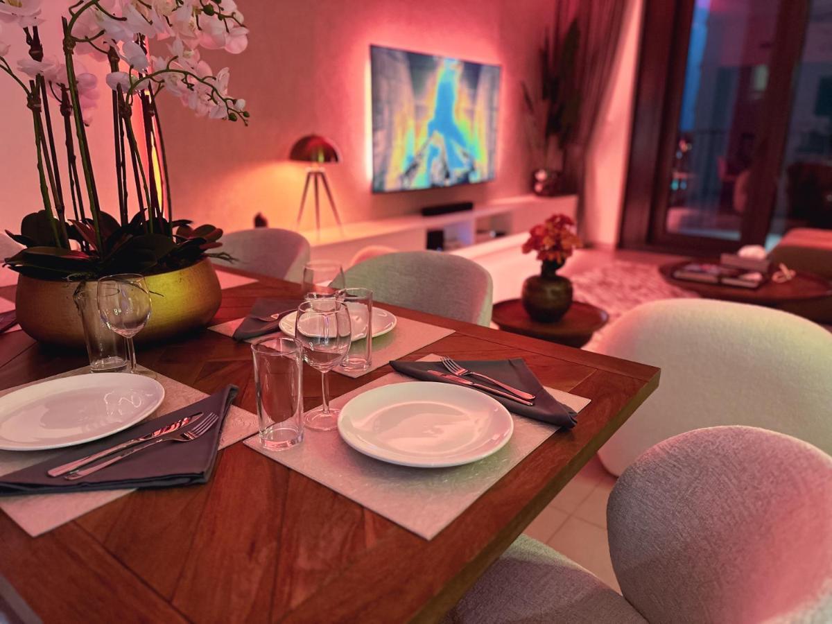 Ultimate / Downtown / 3 Beds / Upscale Luxury / Fantastic Finishing / New Building Apartment *