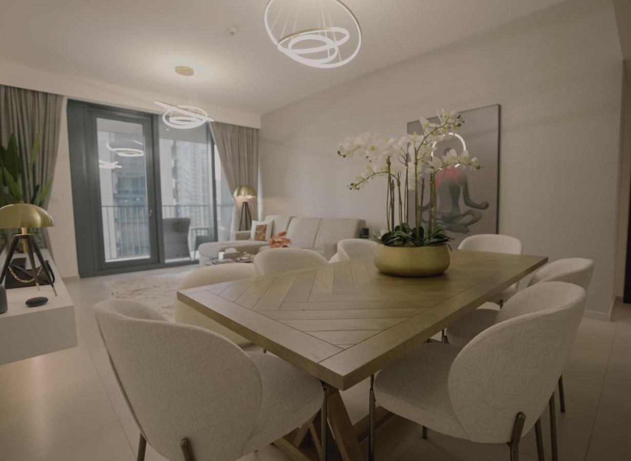 Ultimate / Downtown / 3 Beds / Upscale Luxury / Fantastic Finishing / New Building *