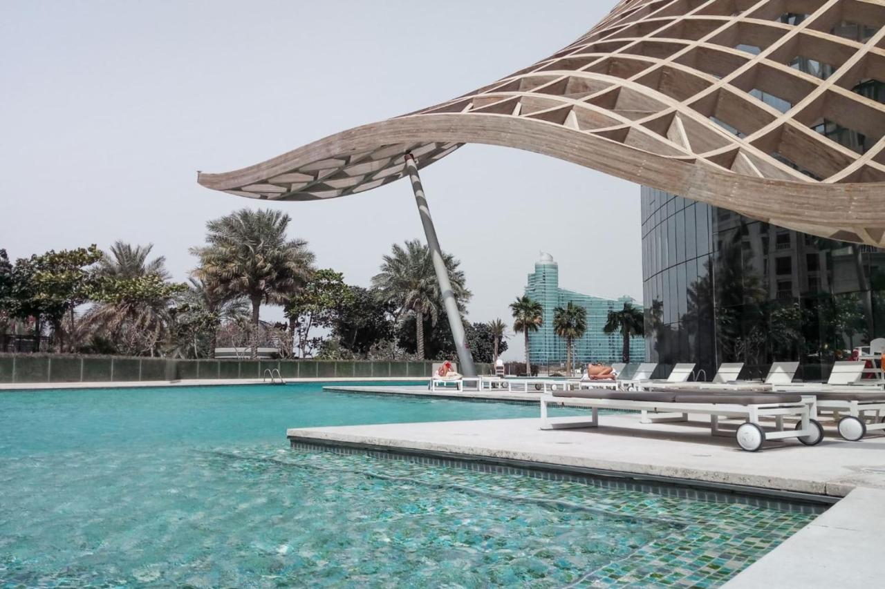Guestready - A View Of The Skyline - D1 Tower Apartment *
