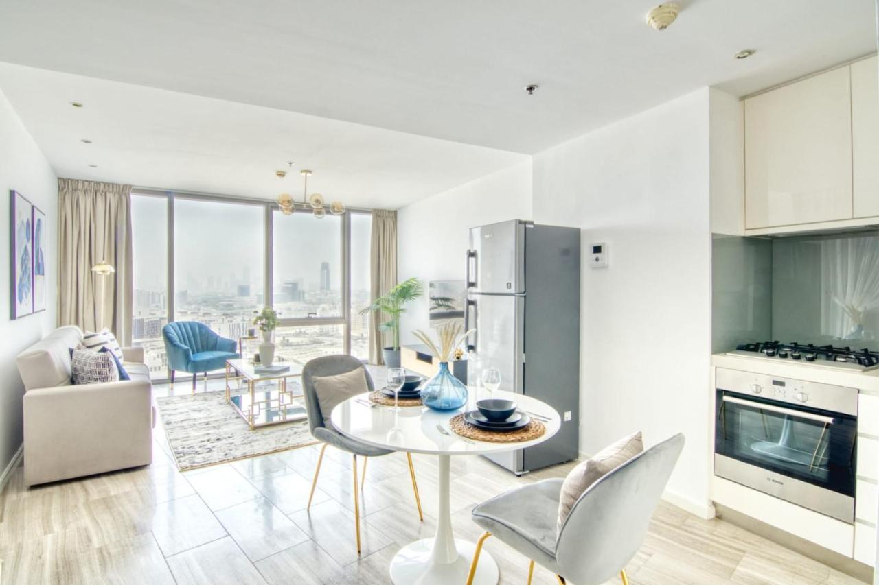 Guestready - A View Of The Skyline - D1 Tower Dubai