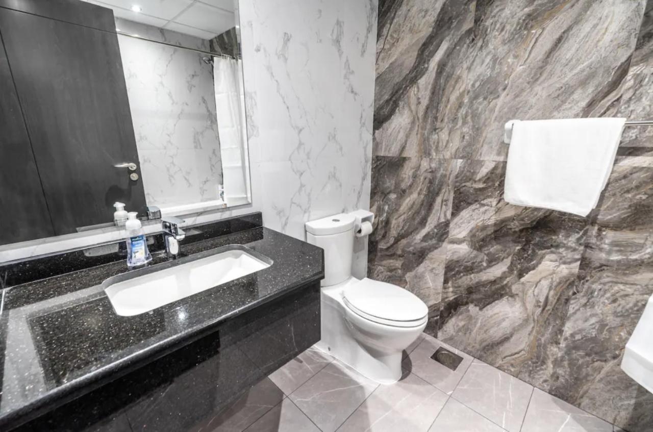 Residences At Elite Business Bay Apartment *
