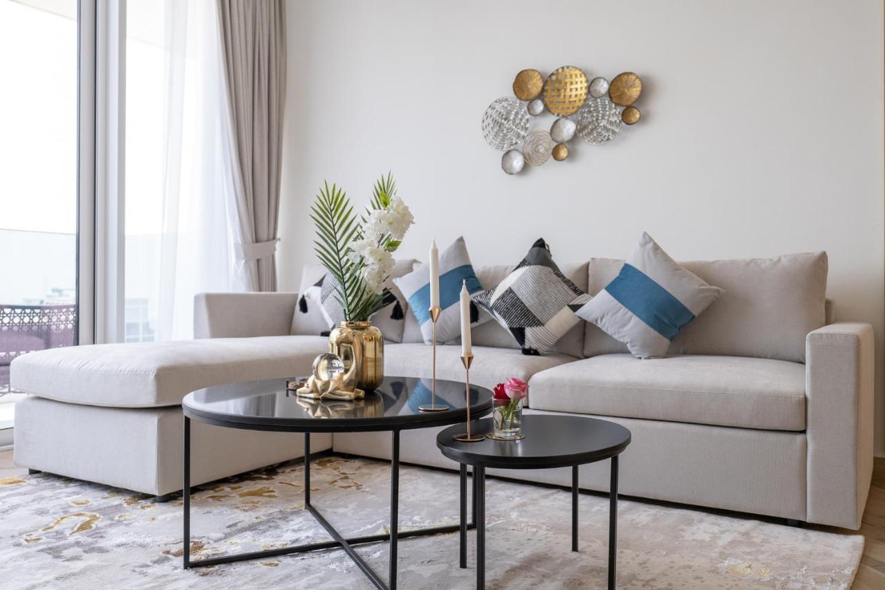 Vogue Al Wasl 1 West 13th Floor With Large Balcony For View Of Sheikh Zaid Road And One Za'abeel Tower And Burj Khalifa, Walkable To Metro With Easy Access To Sheikh Zayed Road & World Trade Centre