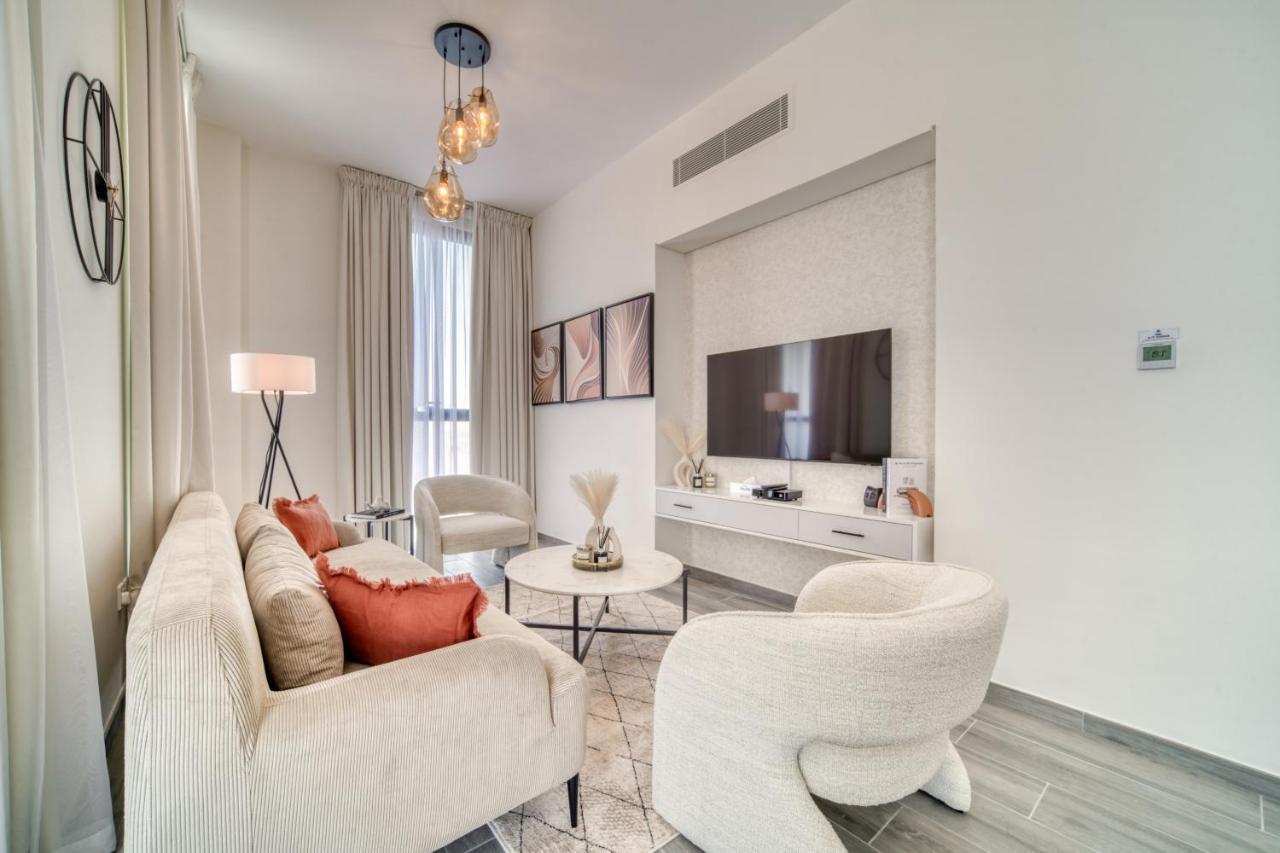 Alluring 2br With Assistant At Mesk 1 Midtown Production By Deluxe Homes Apartment