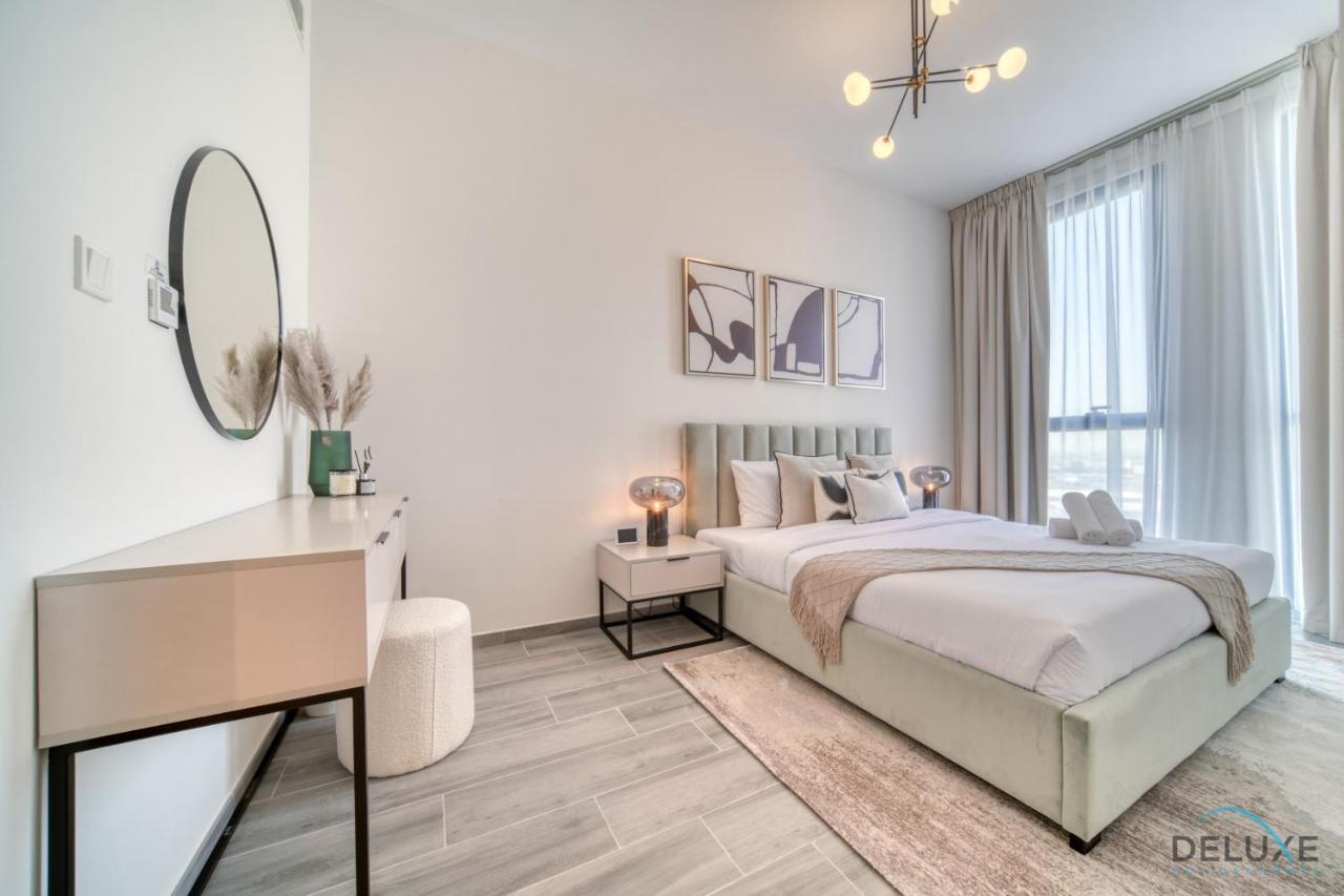Refined 2br With Assistant At Mesk 1 Midtown Production By Deluxe Homes