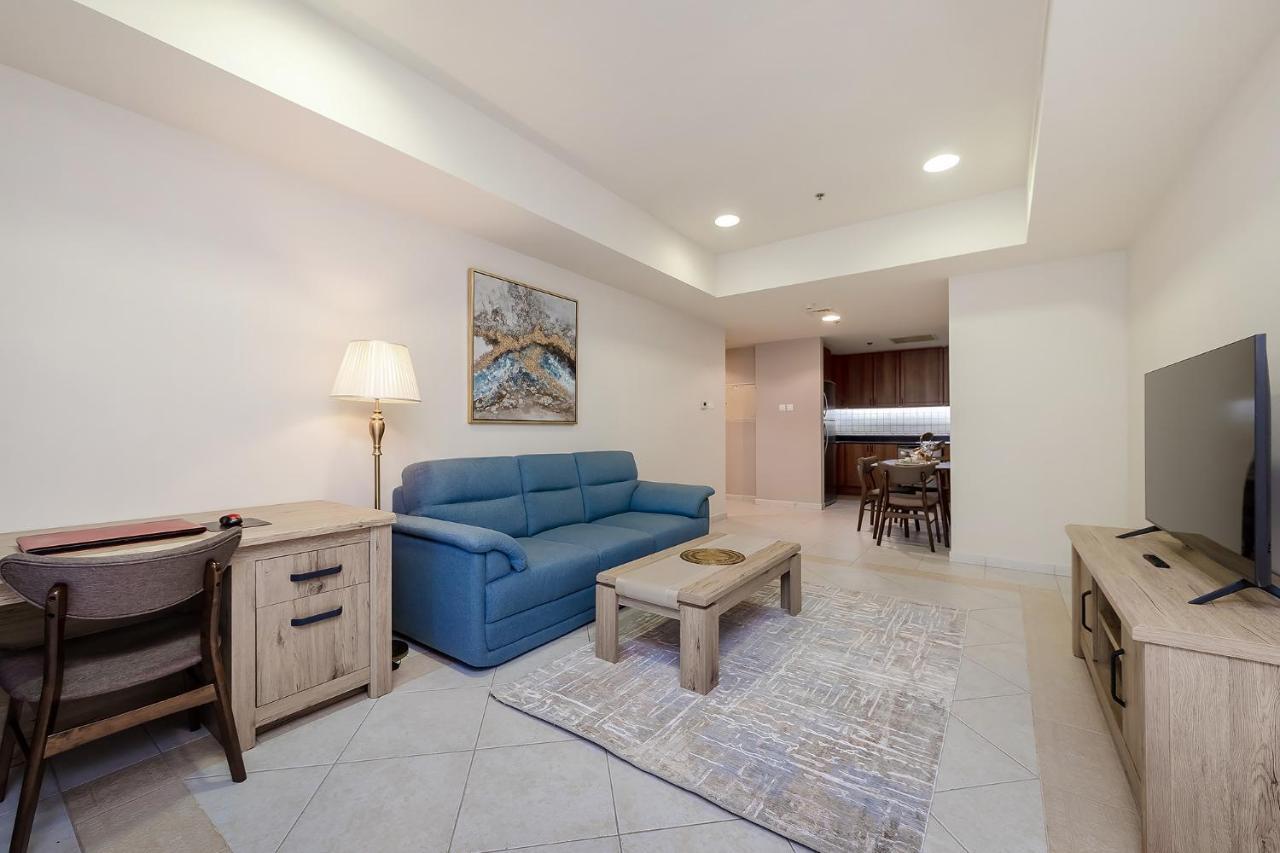 Apartment Luxury Princess Tower 1 Bedroom Brand New Furnished *