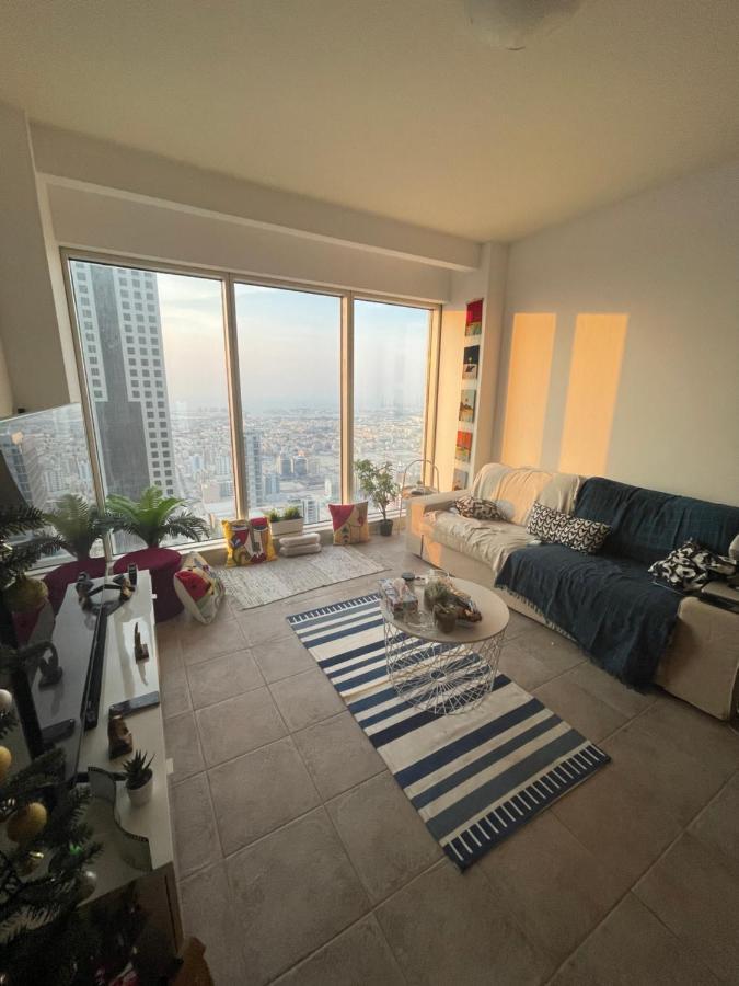 Apartment Up Tower *