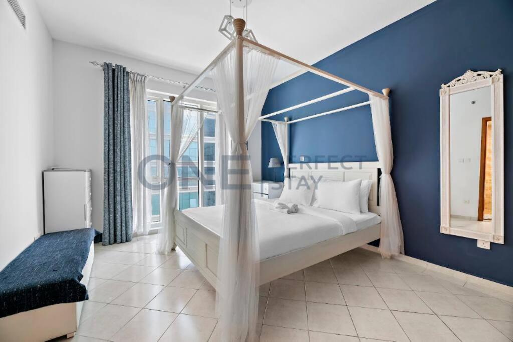 Apartment View Bills Included Fully Furnished *