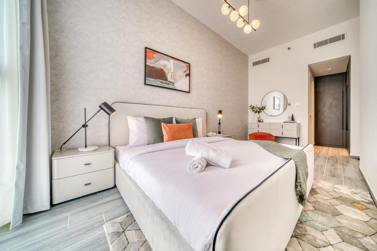 Alluring 2br With Assistant At Mesk 1 Midtown Production By Deluxe Homes