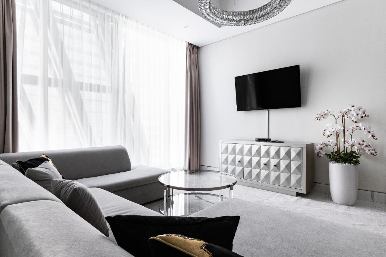Apartment J One Tower Luxury From Estate *