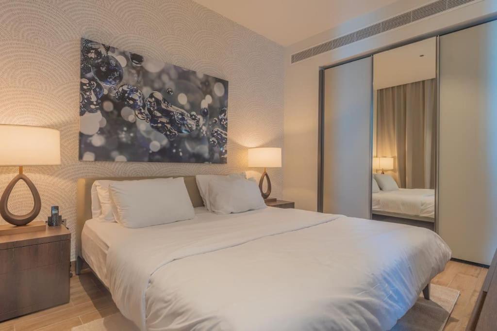 Maison De Luxe - Jumeirah Living Marina Gate Apartment Dubai