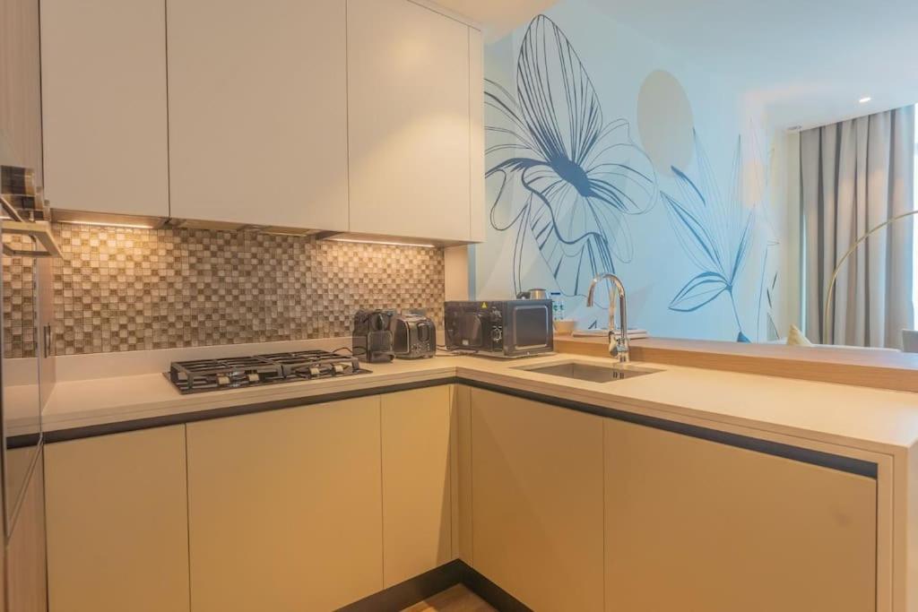 Maison De Luxe - Jumeirah Living Marina Gate * Dubai