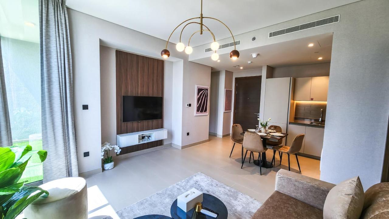 By Latinem Luxury 2br Cv B113 Near Burj Khalifa * Dubai